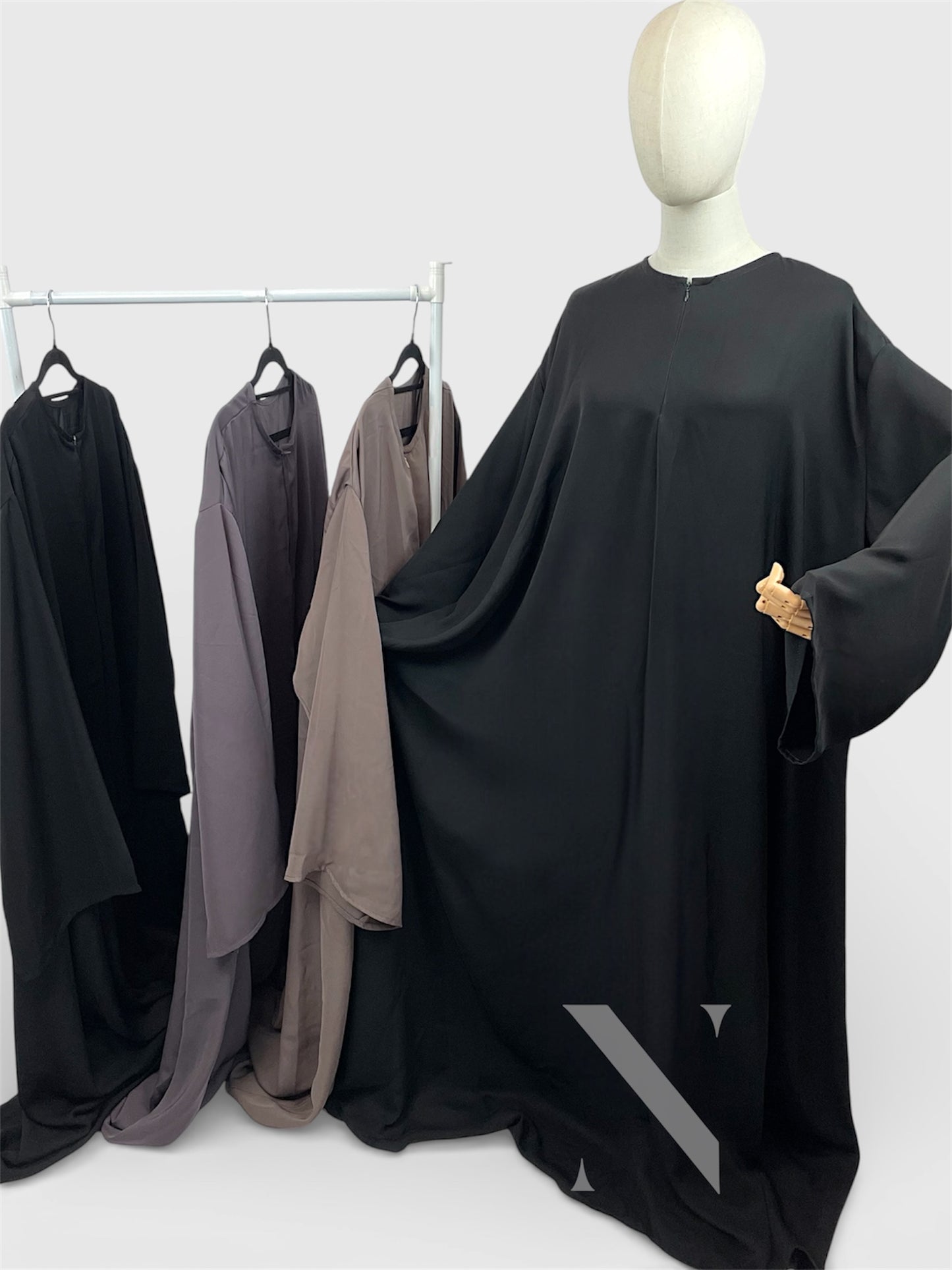Abaya Sakinah aus 100 % Medina-Seidestoff