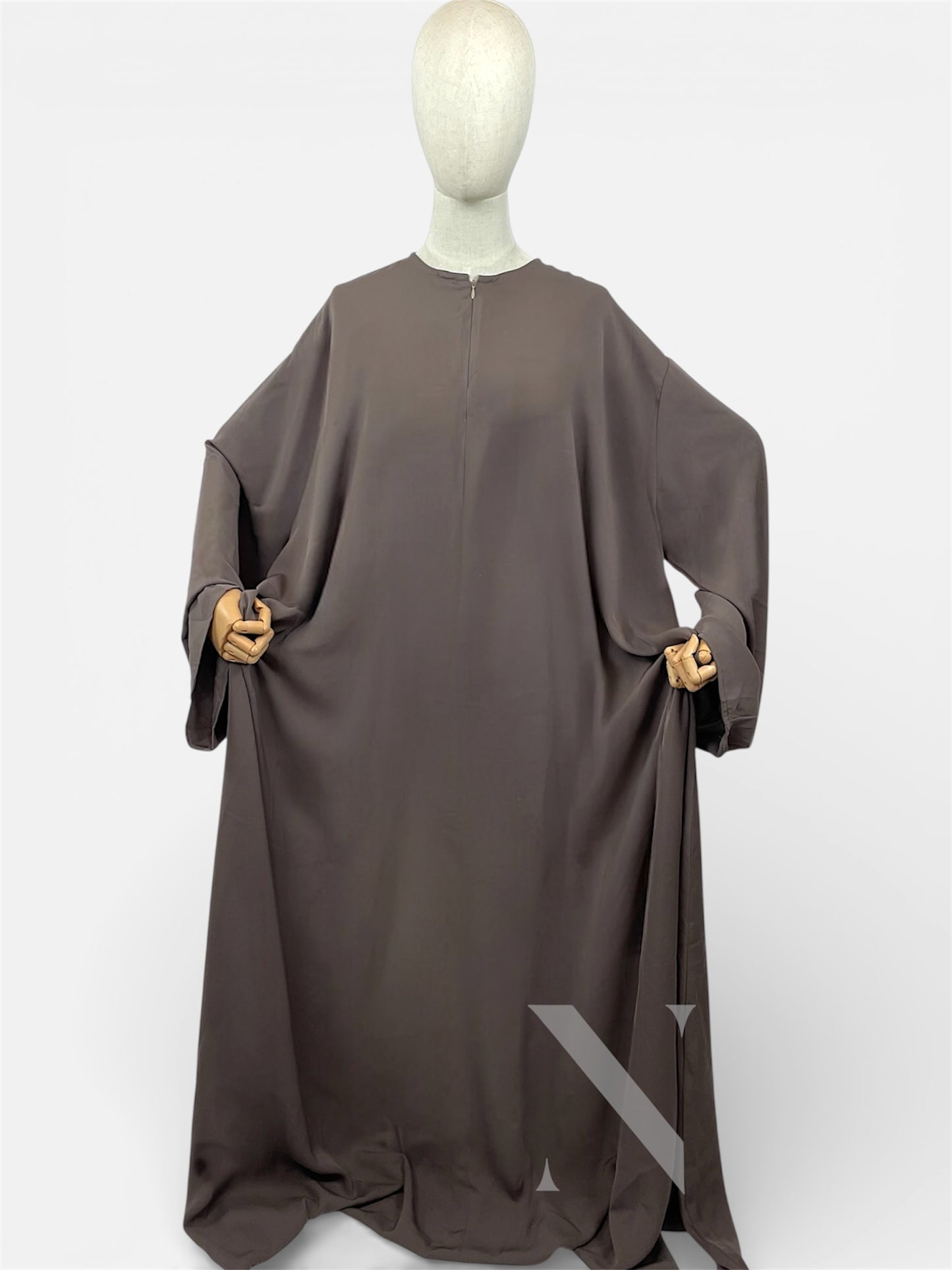 Abaya Sakinah aus 100 % Medina-Seidestoff