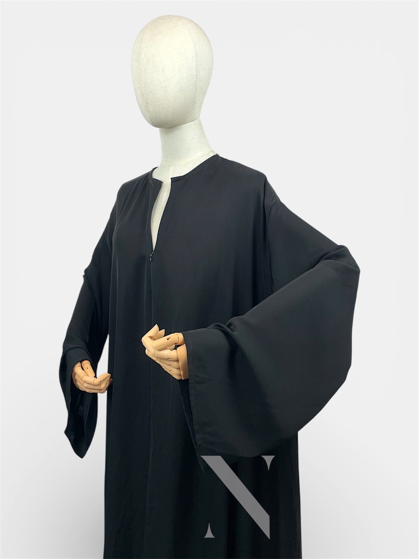 Abaya Sakinah aus 100 % Medina-Seidestoff