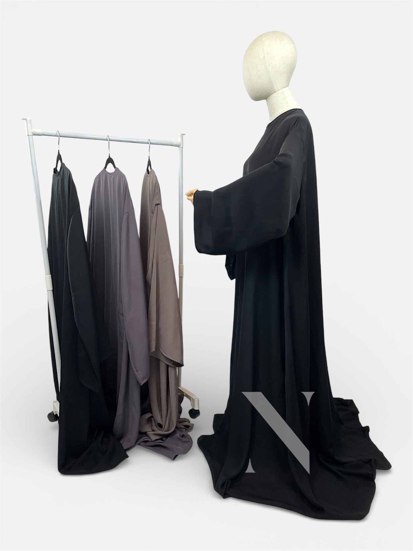 Abaya Sakinah aus 100 % Medina-Seidestoff